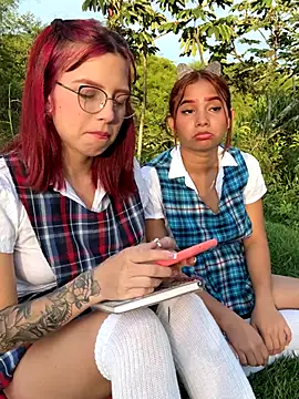 Snapshot of l0lita_sweet chatting on 27, 10, 2025 l0lita sweet online show from 27, 10, 2025