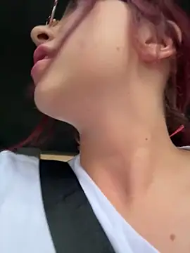 Snapshot of l0lita_sweet chatting on 31, 10, 2025 l0lita sweet online show from 31, 10, 2025