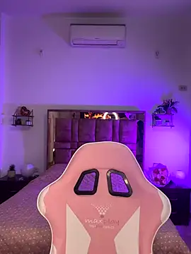 MIACUTEE  online show from 27, 11, 2025