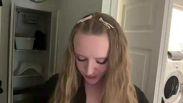 Pattyworld69 online show from 1, 12, 2025