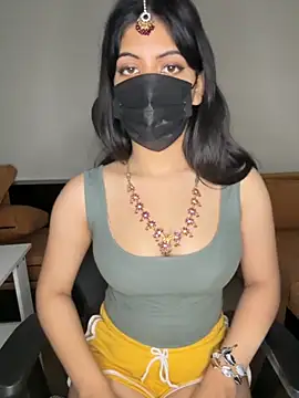 hey wifey online show from 2, 11, 2025