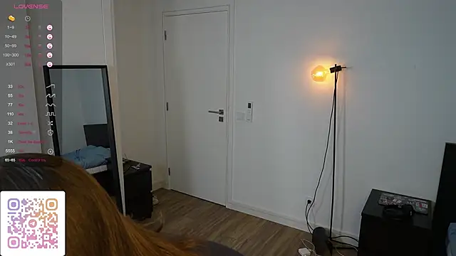 Snapshot of NeonyMuse chatting on 26, 11, 2025 NeonyMuse online show from 26, 11, 2025