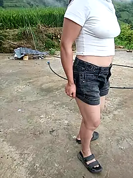 Linh sexyy online show from 5, 7, 2026