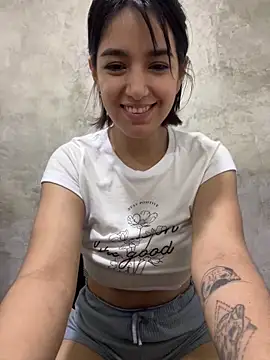 1evelinewood online show from 3, 3, 2025