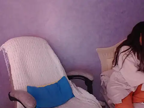 LuckyLisa23 online show from 5, 1, 2026