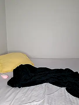 certifiedhottie2025 online show from 26, 4, 2026