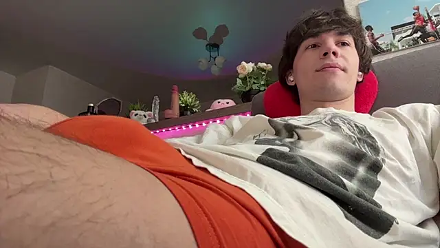 Jeremy1Scott online show from 2, 3, 2026