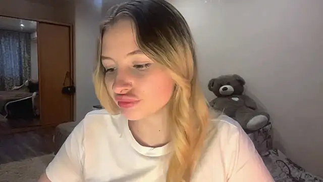 VictoriaMystery online show from 15, 10, 2025