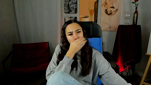 RebeckaThornton online show from 21, 11, 2025