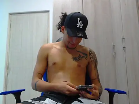 Snapshot of maicolgifted24 chatting on 24, 10, 2025 maicolgifted24 online show from 24, 10, 2025