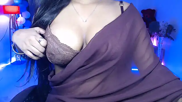 Snapshot of Rashiii_ chatting on 2, 6, 2026 Rashiii online show from 2, 6, 2026