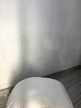 Snapshot of lulu_jasmine chatting on 18, 11, 2025 lulu jasmine online show from 18, 11, 2025