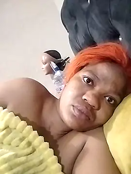 CaramelBoootie online show from 7, 11, 2025