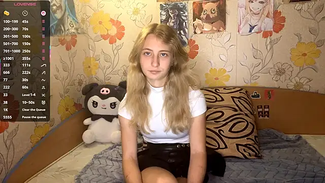 Snapshot of AmeliLia chatting on 4, 11, 2025 AmeliLia online show from 4, 11, 2025