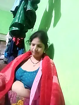 Karishma cute online show from 20, 11, 2025