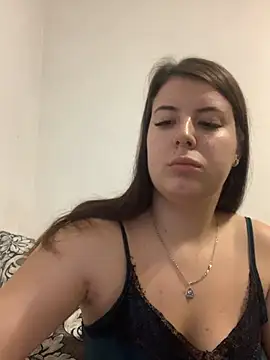 MiraCastellon online show from 12, 11, 2025