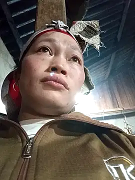 siusiu-00 online show from 5, 11, 2025