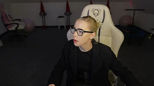 Jessica start online show from 15, 12, 2025