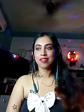 Snapshot of Darling_Annie chatting on 24, 10, 2025 Darling Annie online show from 24, 10, 2025