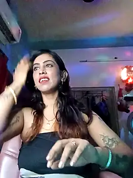 Snapshot of Darling_Annie chatting on 1, 11, 2025 Darling Annie online show from 1, 11, 2025