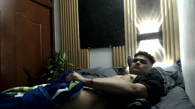 Snapshot of rexforctz chatting on 25, 11, 2025 rexforctz online show from 25, 11, 2025