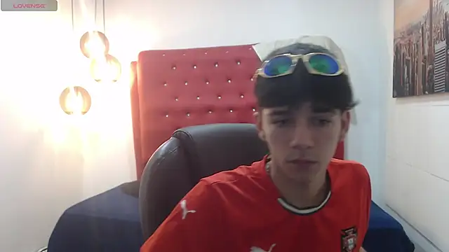 AmethystShadow17 online show from 13, 12, 2025