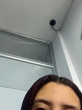 Snapshot of Aithana_Petite chatting on 2, 12, 2025 Aithana Petite online show from 2, 12, 2025