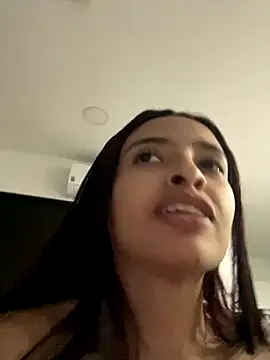 Snapshot of Aithana_Petite chatting on 4, 12, 2025 Aithana Petite online show from 4, 12, 2025