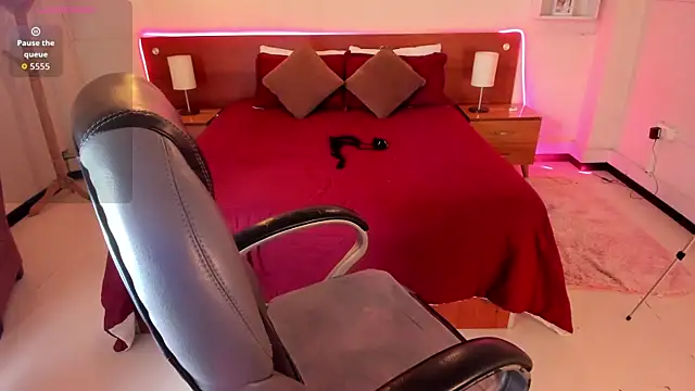 Cat  Moon   online show from 10, 1, 2026