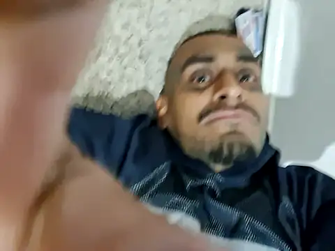 Snapshot of hardsddsosn chatting on 2, 11, 2025 hardsddsosn online show from 2, 11, 2025