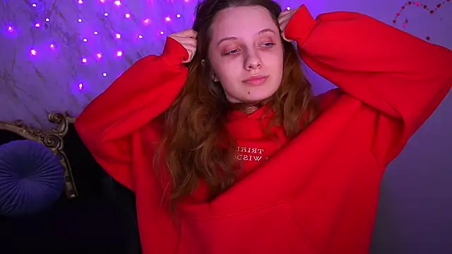 CuteeFoxy online show from 4, 3, 2026