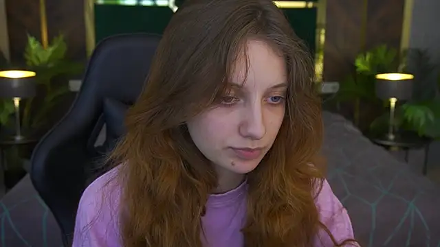 CuteeFoxy online show from 7, 4, 2026