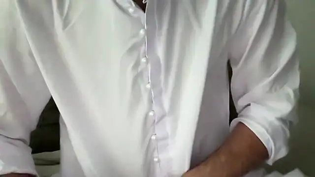 Snapshot of yournextguy chatting on 29, 6, 2026 yournextguy online show from 29, 6, 2026