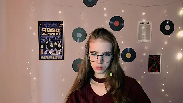 lulu fly  online show from 15, 11, 2025