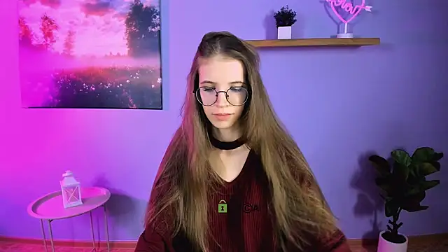 lulu fly  online show from 17, 11, 2025