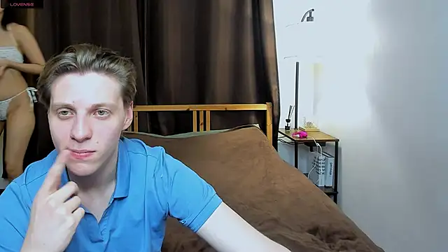 Snapshot of Blossomandbee chatting on 26, 11, 2025 Blossomandbee online show from 26, 11, 2025