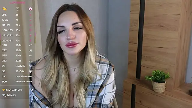 Snapshot of LustLagoon chatting on 13, 11, 2025 LustLagoon online show from 13, 11, 2025