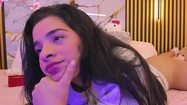 Snapshot of I_karly chatting on 13, 11, 2025 I karly online show from 13, 11, 2025