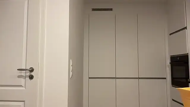 Snapshot of julialauren chatting on 17, 11, 2025 julialauren online show from 17, 11, 2025