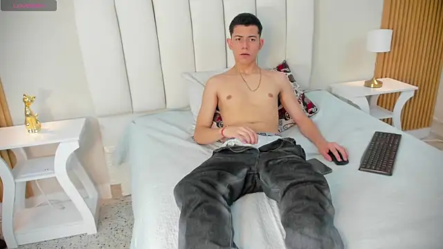 Snapshot of FireGuy_99 chatting on 2, 11, 2025 FireGuy 99 online show from 2, 11, 2025