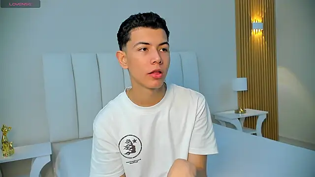 Snapshot of FireGuy_99 chatting on 6, 11, 2025 FireGuy 99 online show from 6, 11, 2025