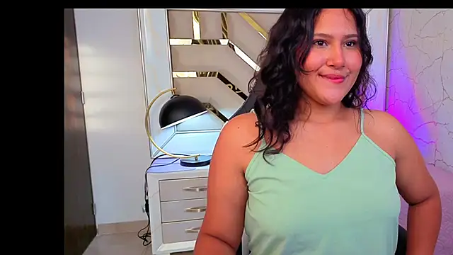 luna jonezz online show from 7, 11, 2025