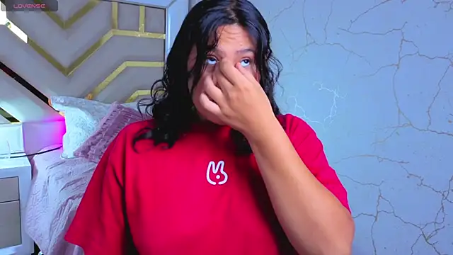 luna jonezz online show from 13, 11, 2025