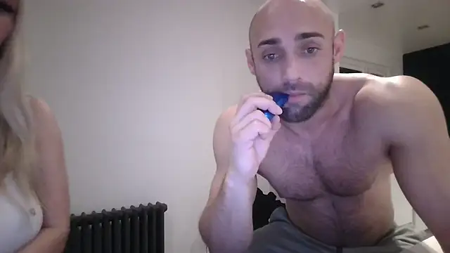 Snapshot of laceystarrxxx chatting on 21, 12, 2025 laceystarrxxx online show from 21, 12, 2025