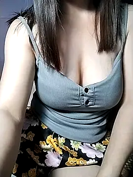 Snapshot of Hani-i chatting on 8, 7, 2026 Hani-i online show from 8, 7, 2026