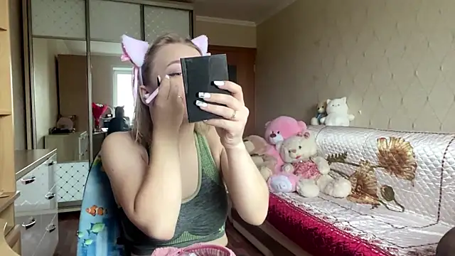 HoppedArea online show from 12, 11, 2025