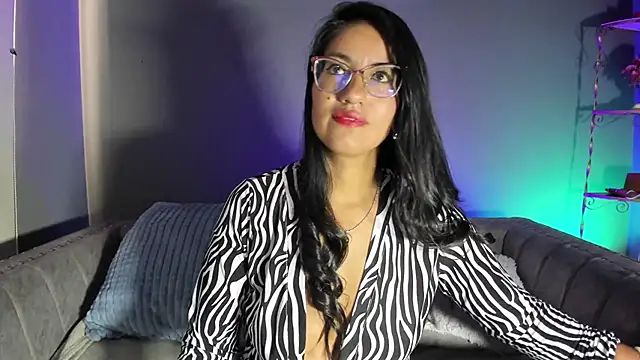 Snapshot of charlhot_ chatting on 24, 10, 2025 charlhot online show from 24, 10, 2025