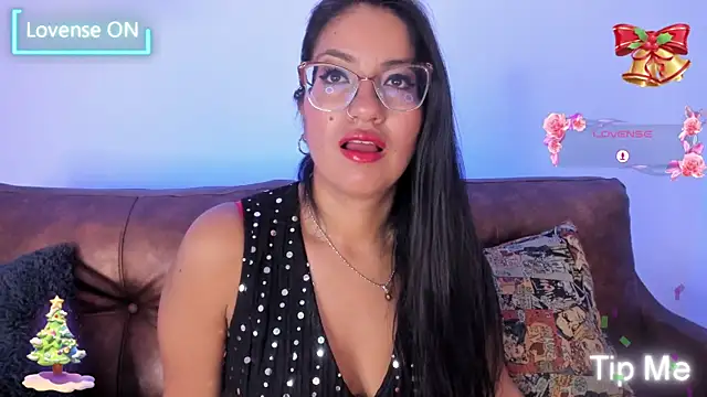 Snapshot of charlhot_ chatting on 27, 11, 2025 charlhot online show from 27, 11, 2025