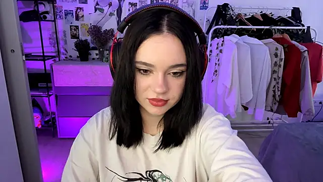 Snapshot of StarIightPrincess chatting on 17, 10, 2025 StarIightPrincess online show from 17, 10, 2025
