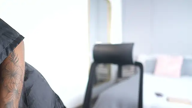 VictoriaBellah online show from 15, 4, 2026